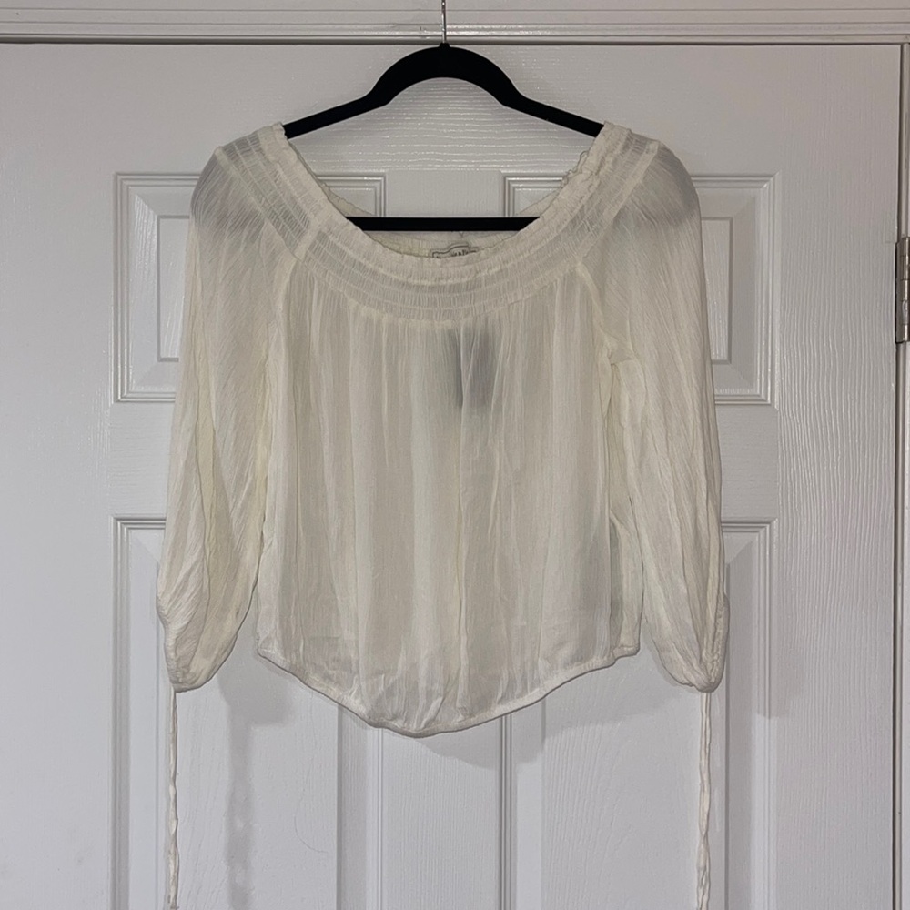 NWT Abercrombie off the shoulder top